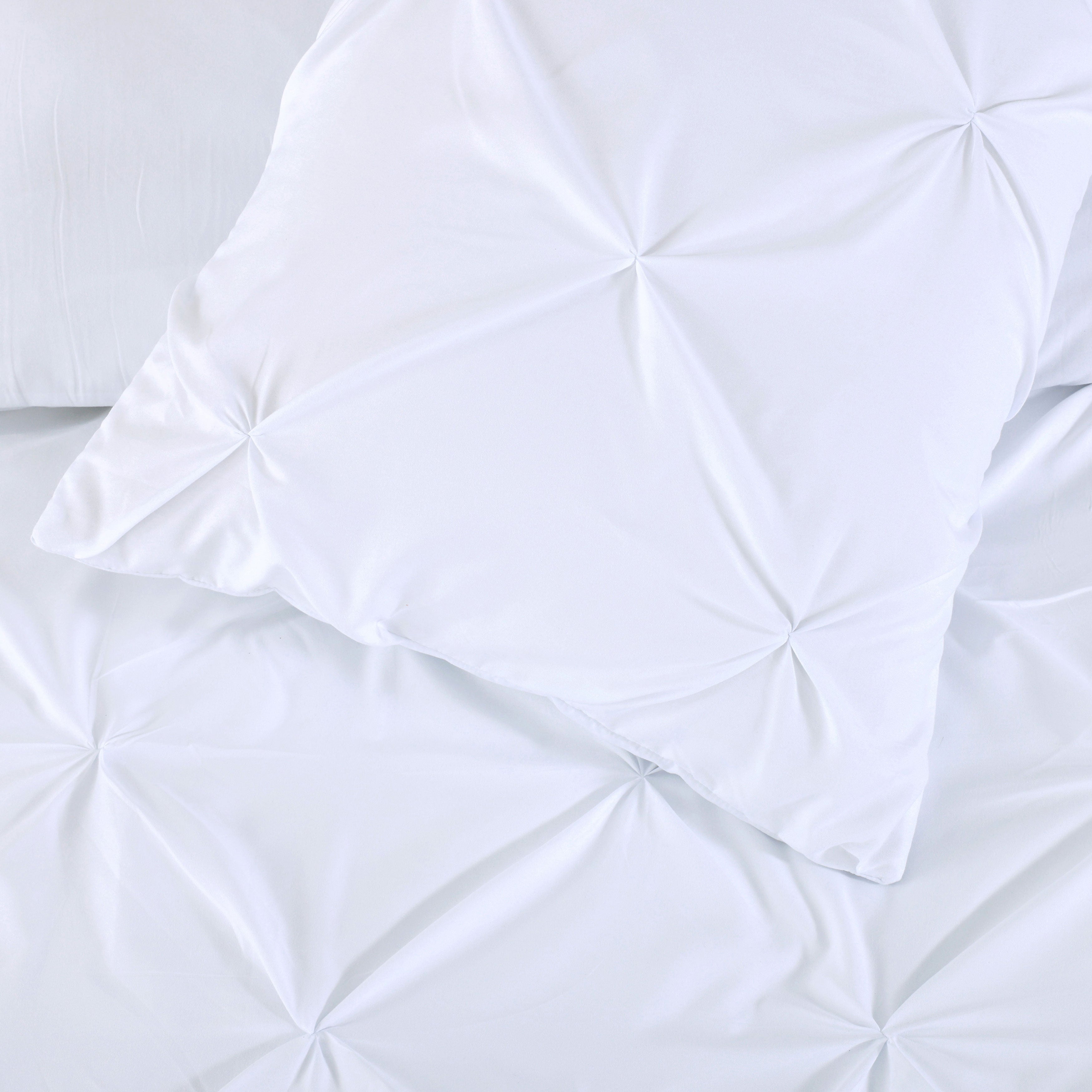 Pintuck Duvet Set (White)