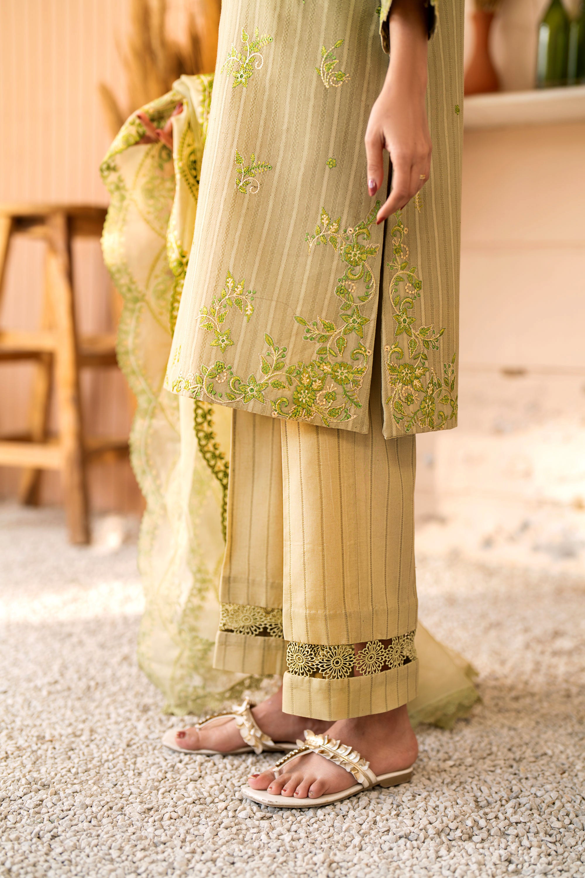 Daisy Green 3 Piece Embroidered Lawn Stitched Suit