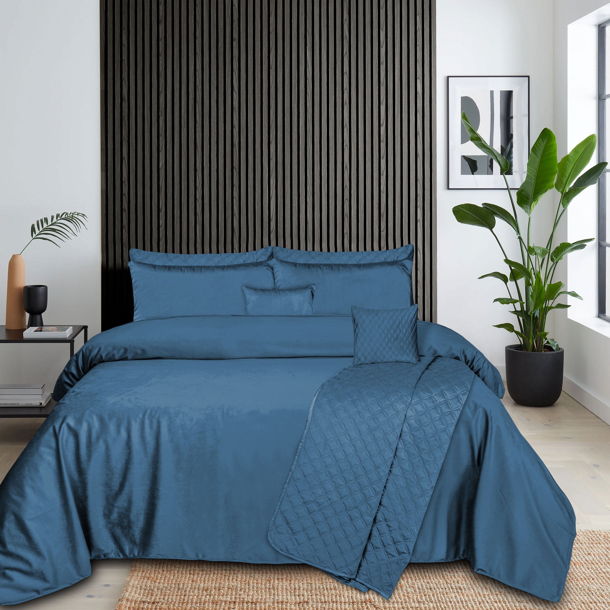 Luxury Blue Velvet Complete Bedding Set