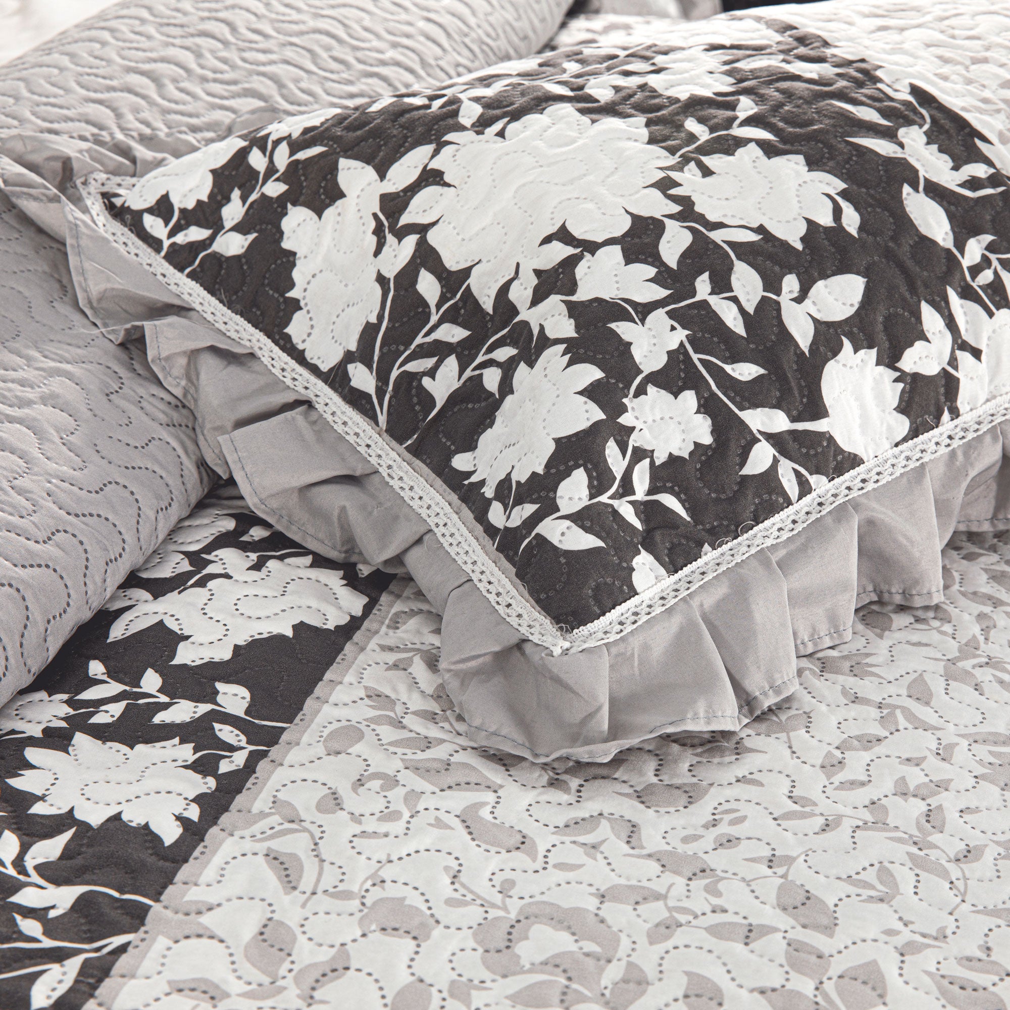 Grey Flower Stripe Print Quilted King Set Include 1 Bedspread and 2 Pillowcases