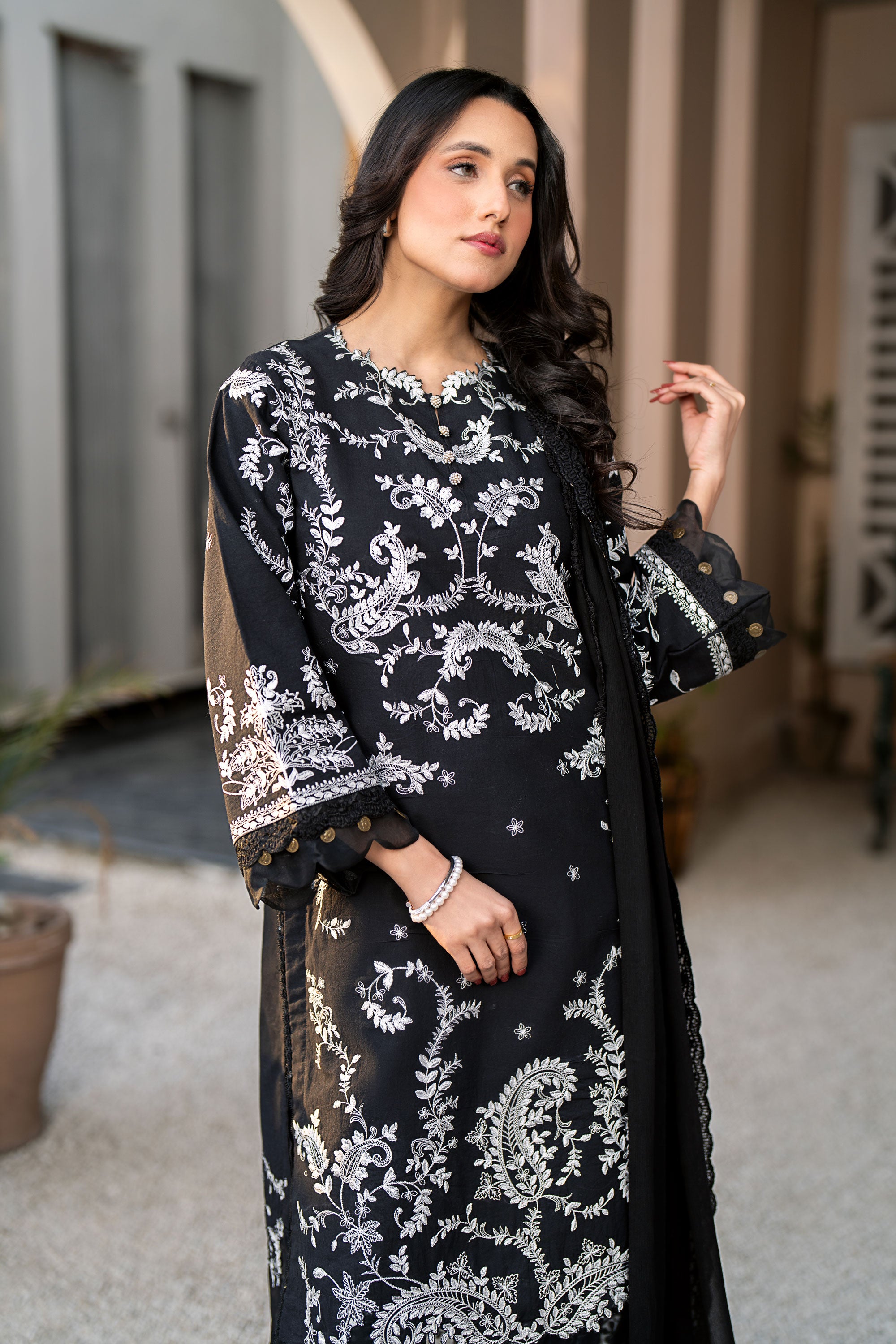 Black Elegance 3 Piece Embroidered Lawn Stitched Suit.Order now