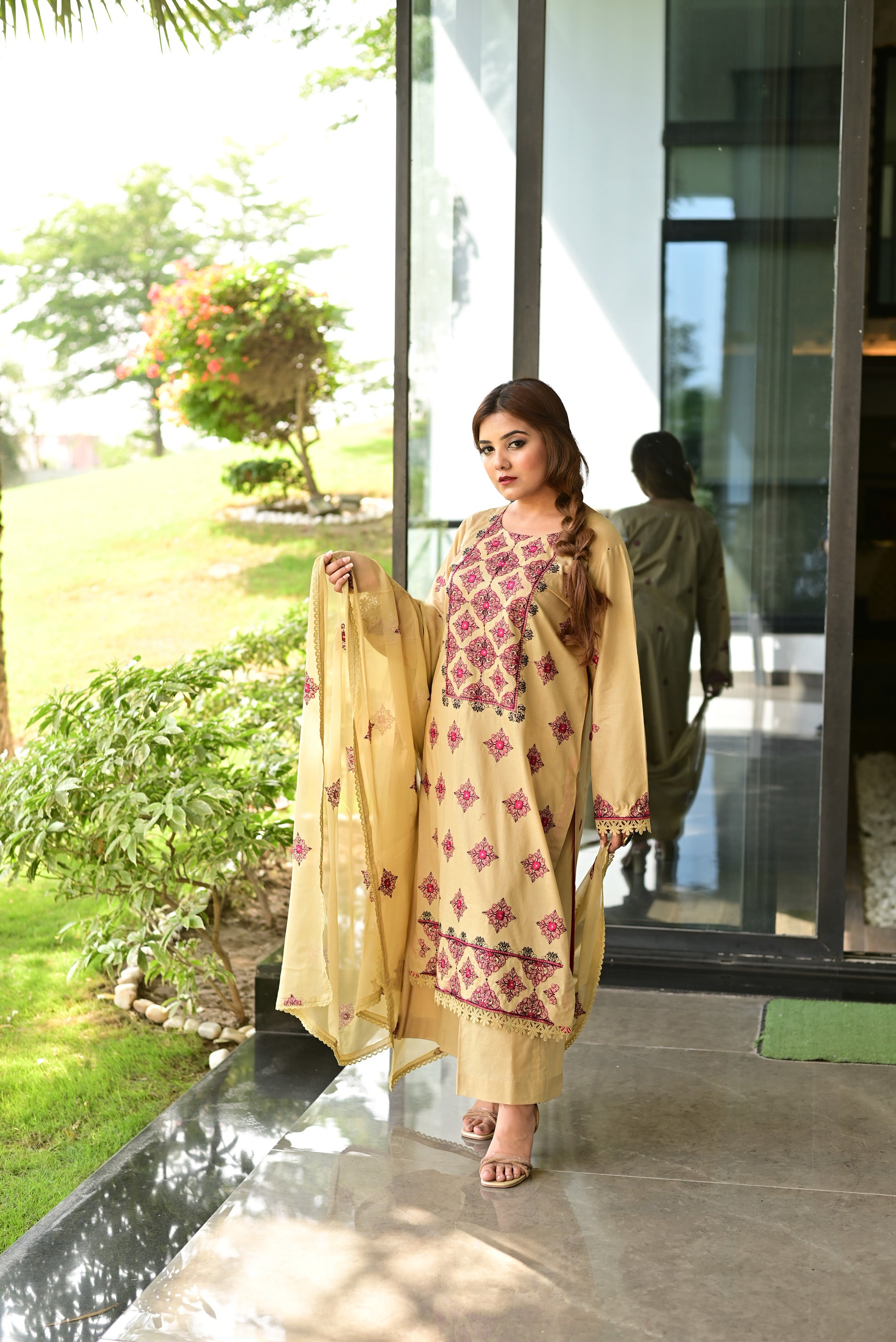 Hazel Embroidered Three Piece Set (Roohi)