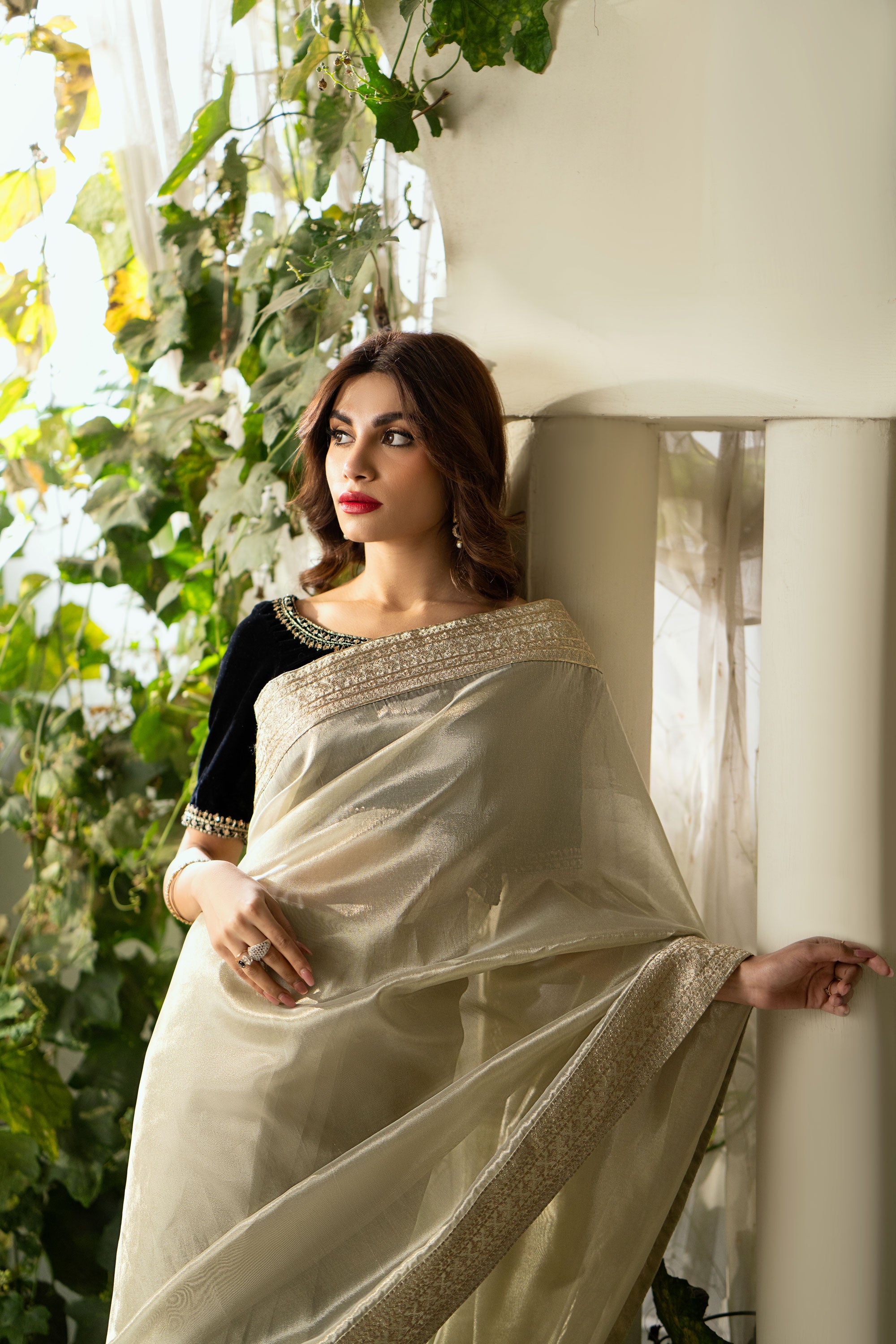 Ivroy Saree with Black Blouse