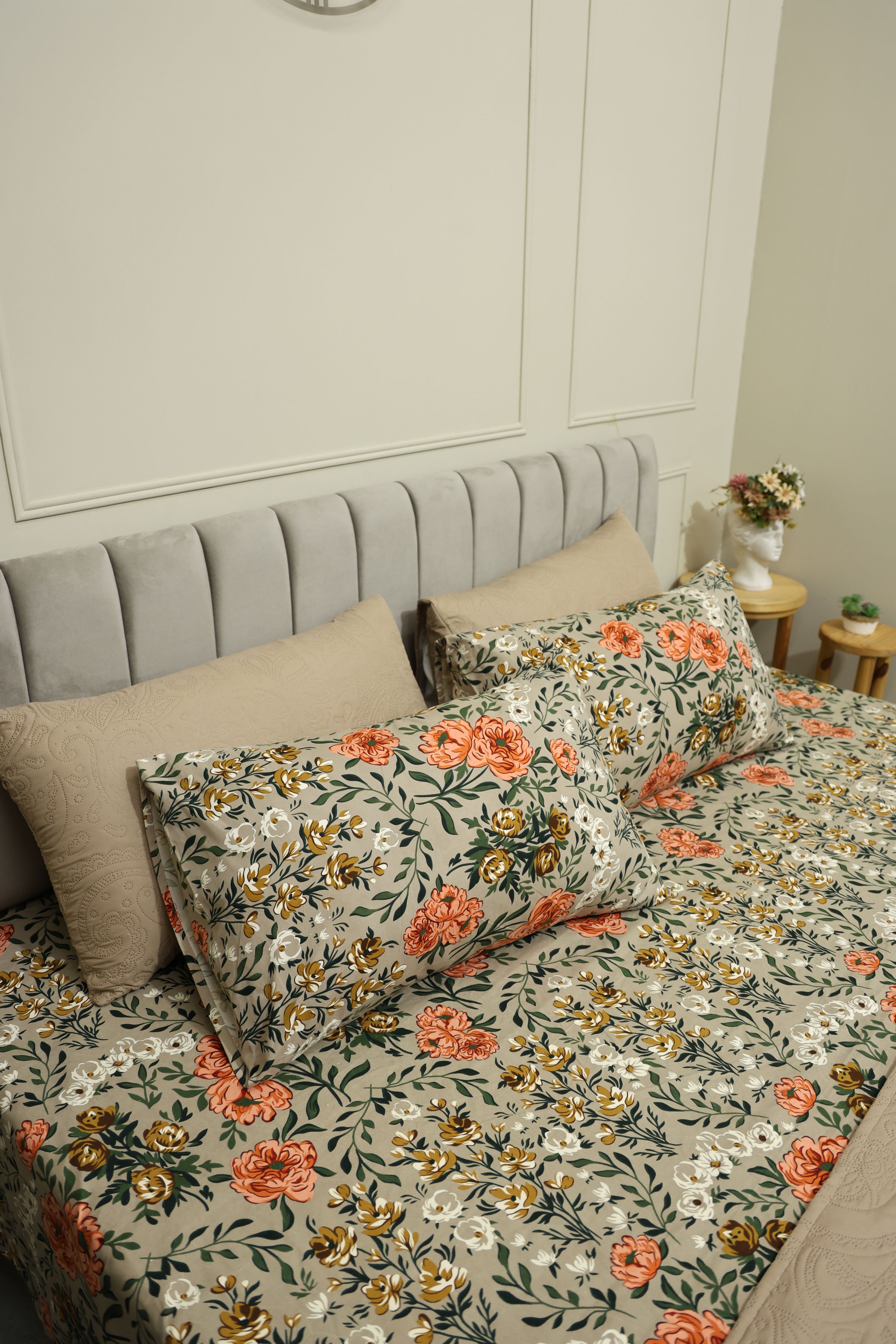 Beige 6 Pieces Microfiber Bedspread  Set